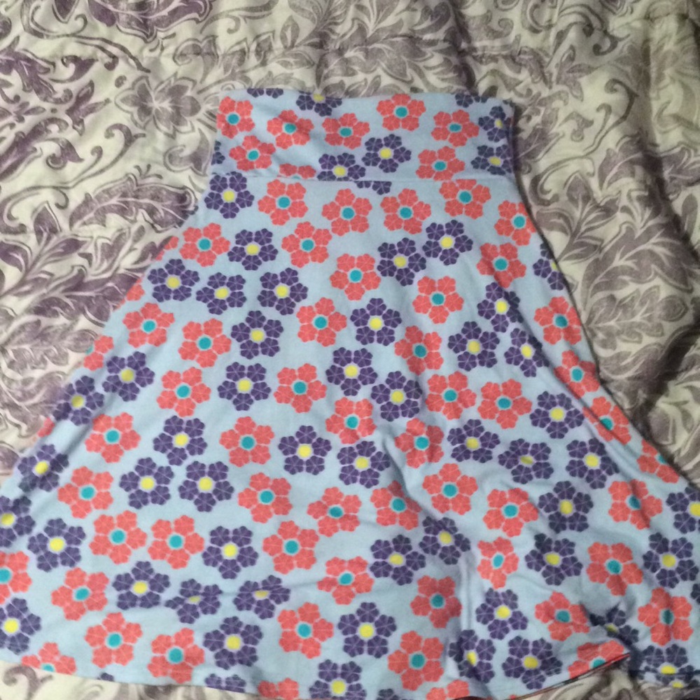 Lula Roe Azure skirt